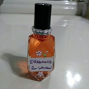 Perfume oil Dreaming for woman